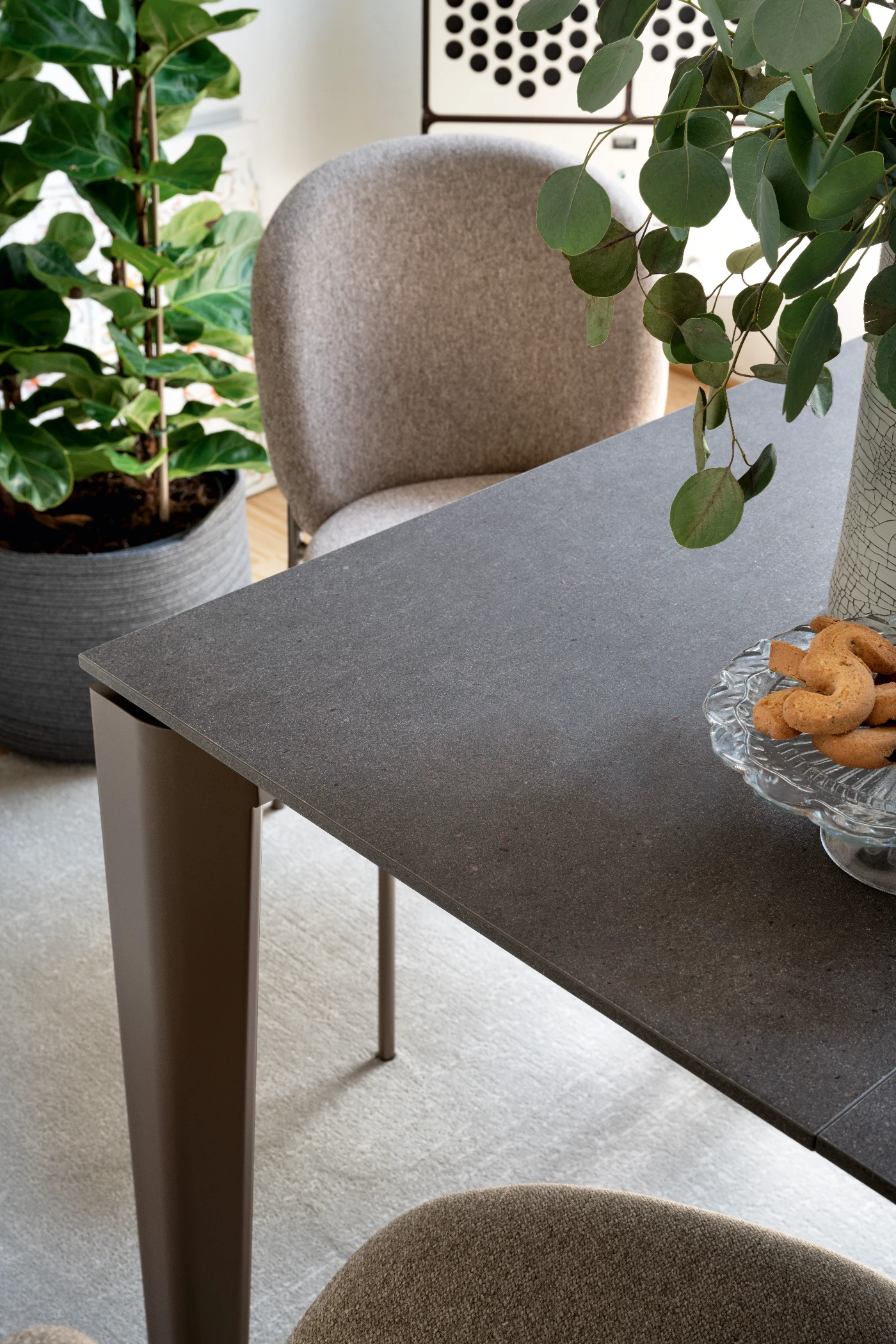 Band Table Product Image